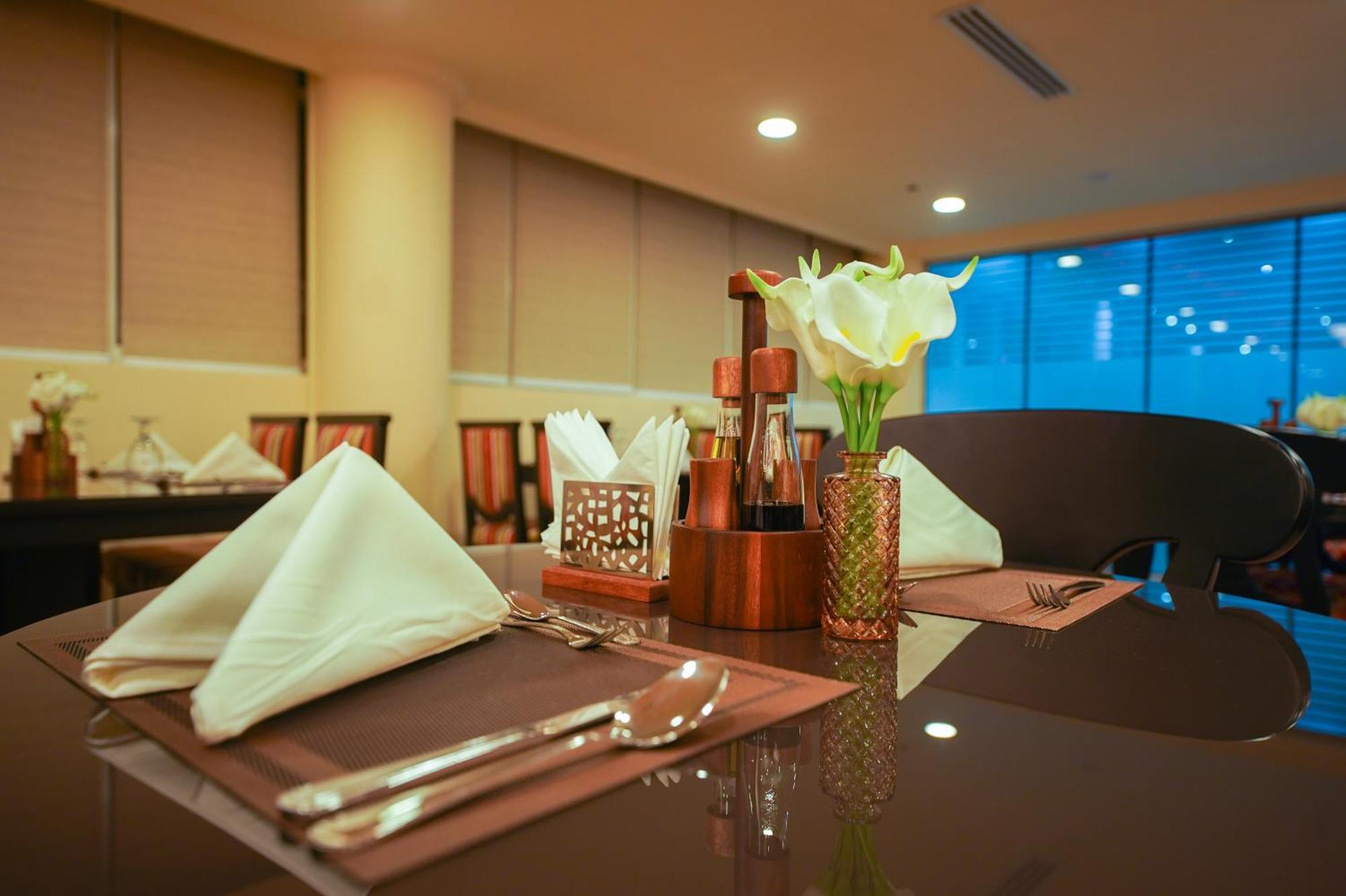 Grand Villaggio Hotel أبو ظبي المظهر الخارجي الصورة