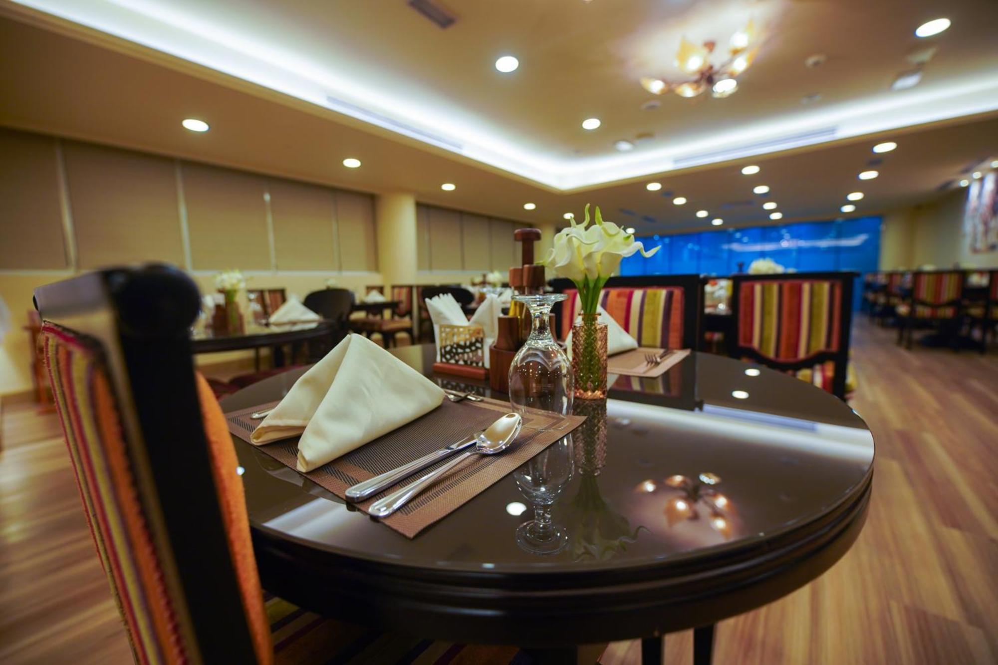 Grand Villaggio Hotel أبو ظبي المظهر الخارجي الصورة