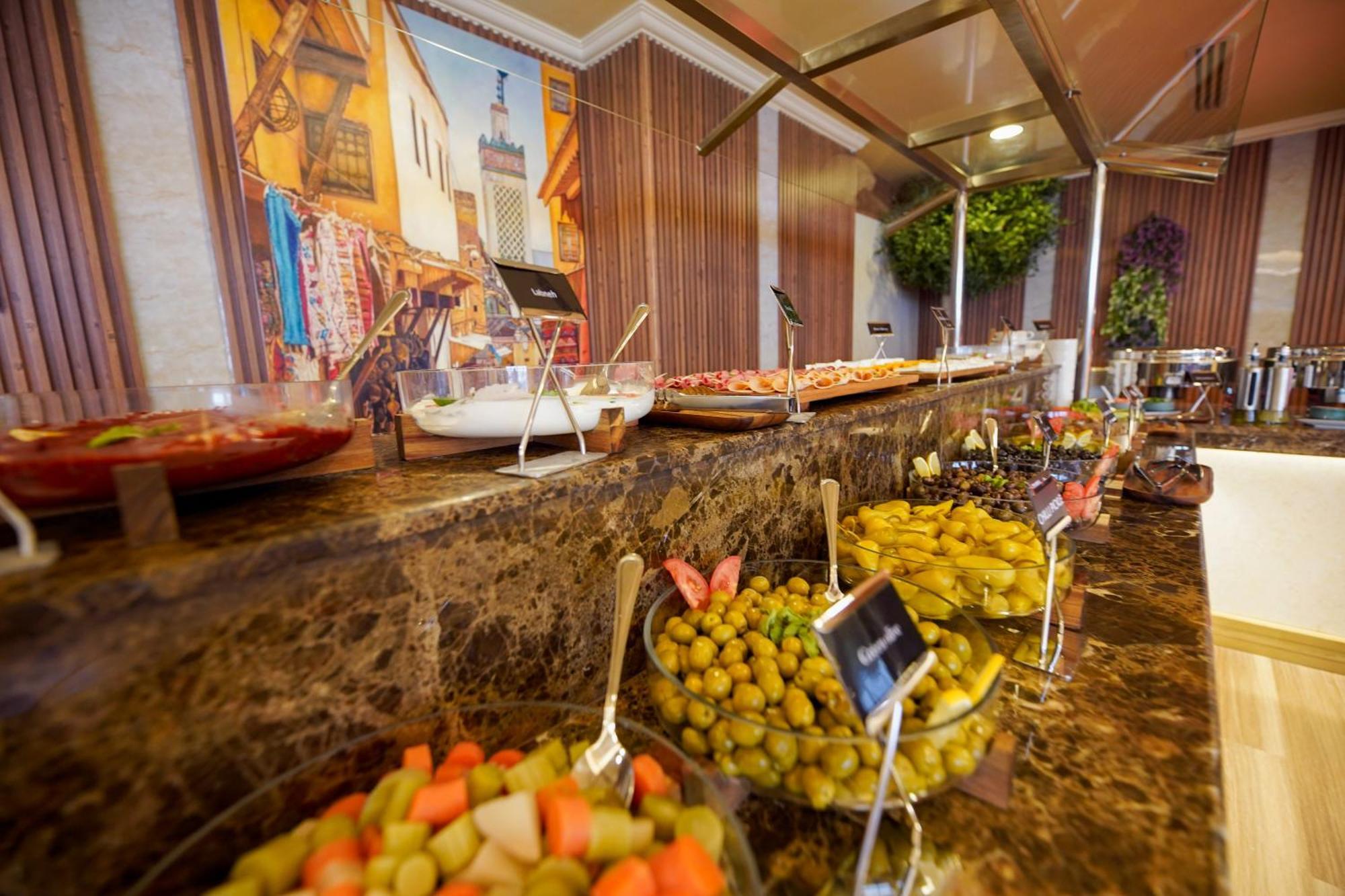 Grand Villaggio Hotel أبو ظبي المظهر الخارجي الصورة